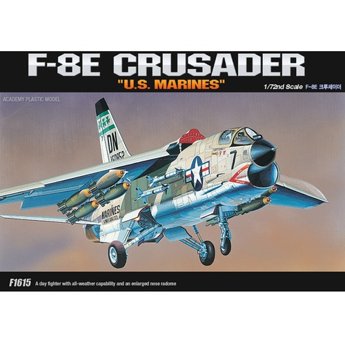 1/72 F-8E 크루세이더 미 해병대 함재기(12440)